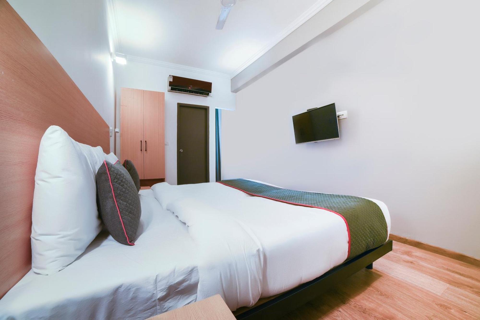 Collection O Vadapalani Hotell Chennai Exteriör bild