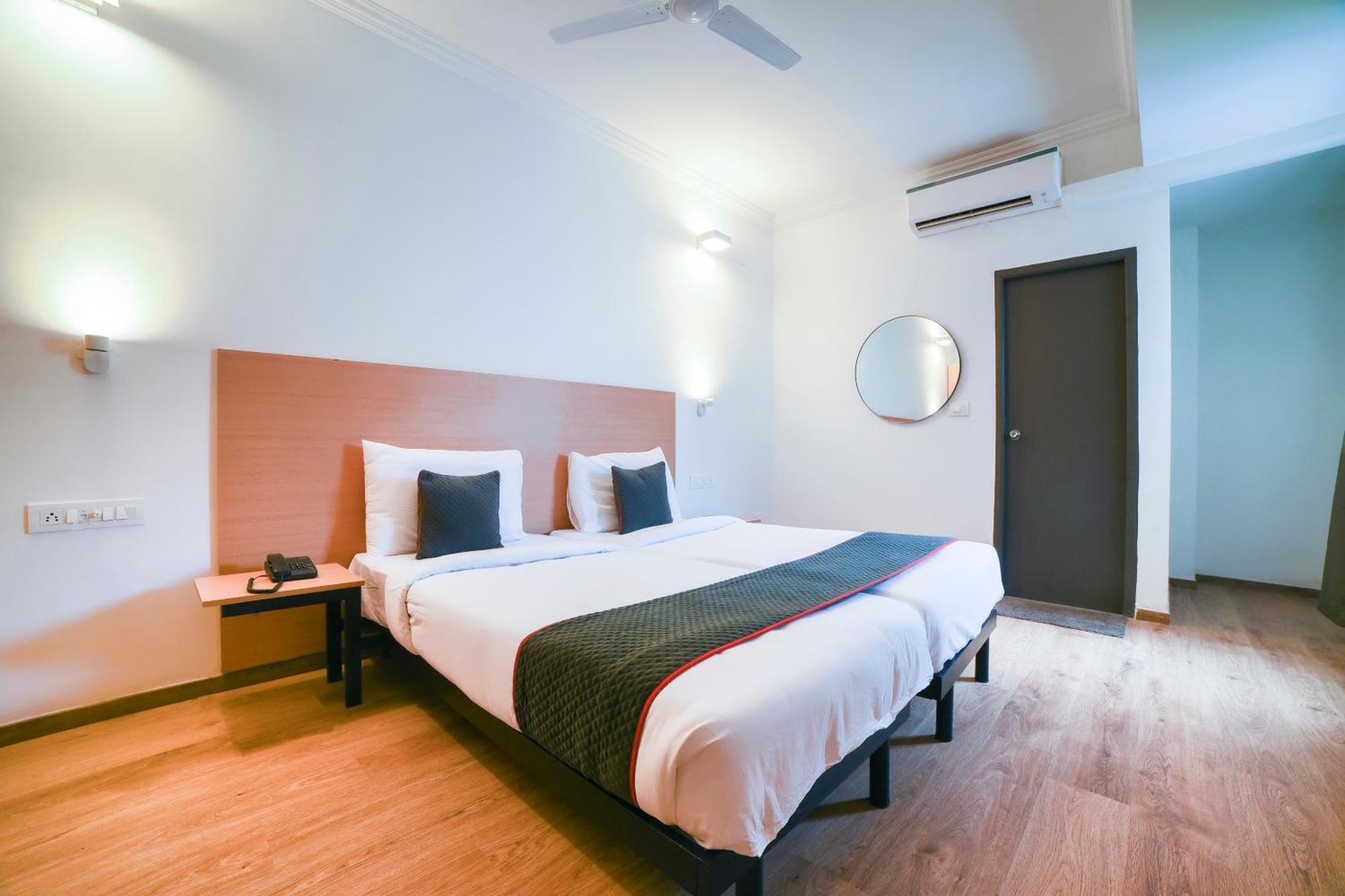 Collection O Vadapalani Hotell Chennai Exteriör bild