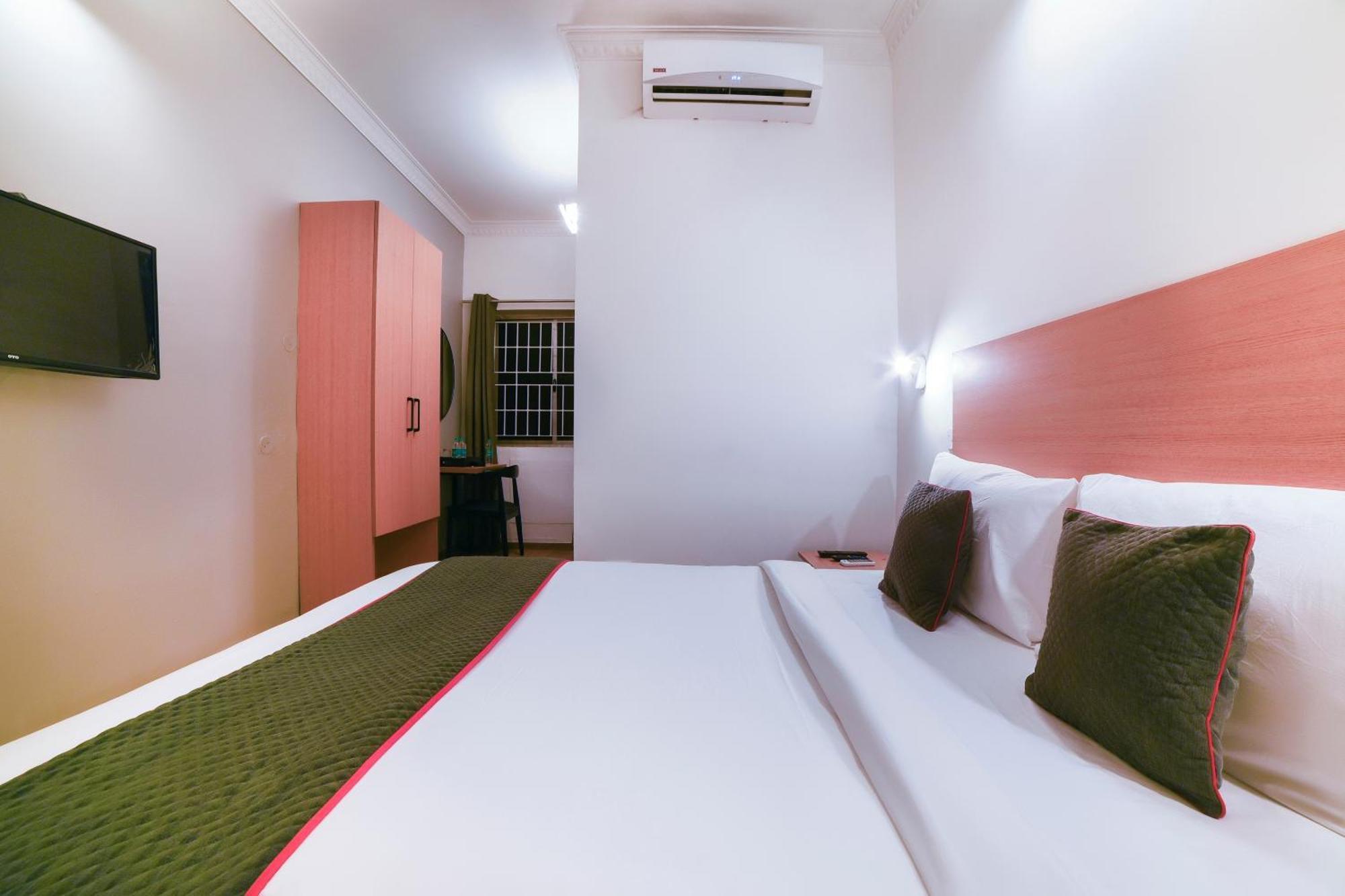 Collection O Vadapalani Hotell Chennai Exteriör bild